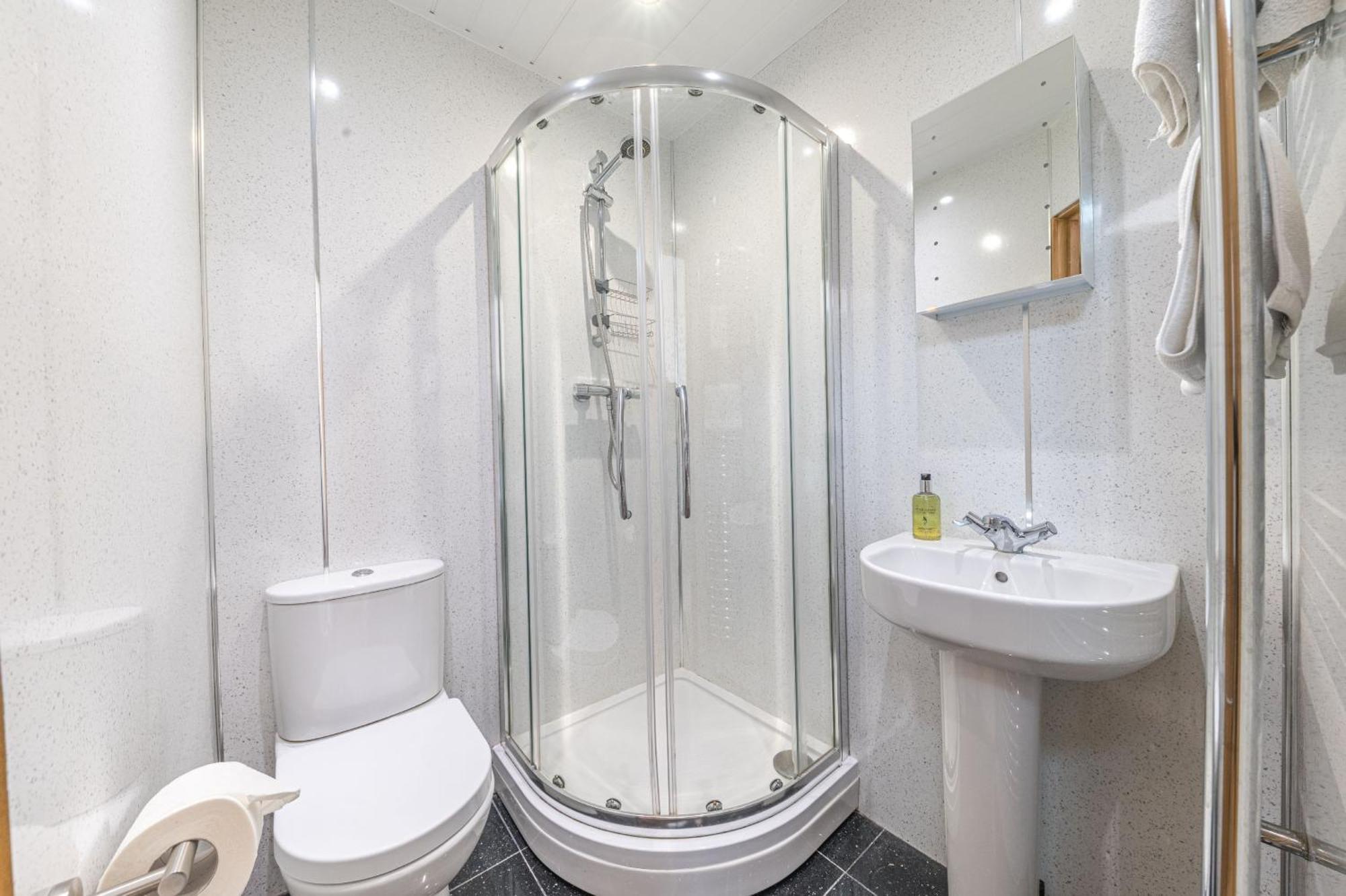 Cherry Garth Hot Tub Hire Available 凯西克 外观 照片